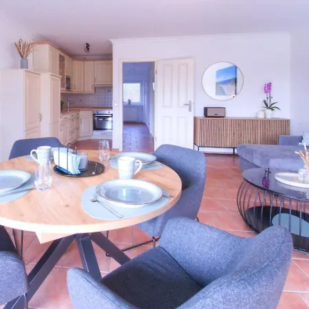 Apartman Juste - Inkl. Waeschepakete, 200m Zum